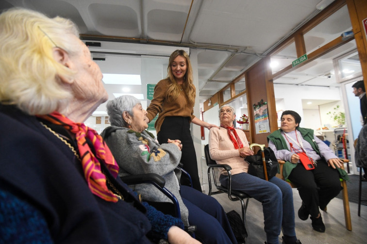 La Xunta refuerza el Servizo de Axuda no Fogar y reclama mayor implicación del Estado