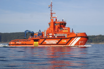 Archivo - Remolcador 'María Pita' de Salvamento Marítimo
