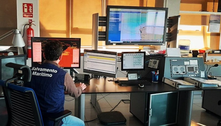 Rescatados los 7 tripulantes del pesquero 'Itoitz', a la deriva ante la costa de A Coruña