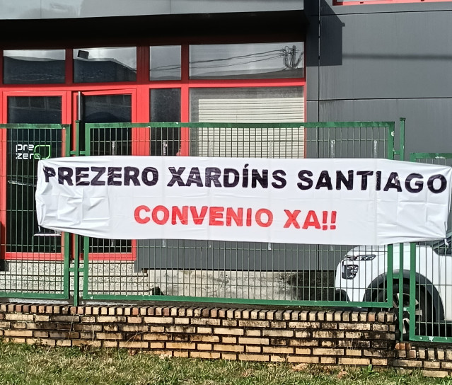 Cartel de protesta por la paralización de las negociaciones con PreZero Xardins Santiago