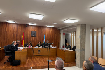 Imagen de los tres acusados durante el juicio.