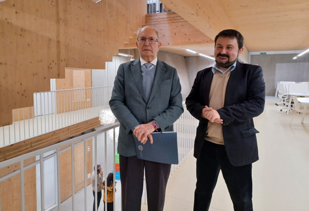 Los autores del estudio, Luis Espada, y Víctor Manuel Martínez Cacharrón.