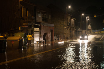 Calles inundadas, a 7 de febrero de 2026, en O Santo, Pontevedra, Galicia.