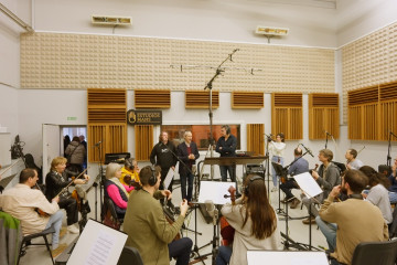 Sesiones de grabación de 'Percebeiros' de la banda Mar de Fondo y la Orquesta Sinfónica de Galicia, en los Estudios Mans.