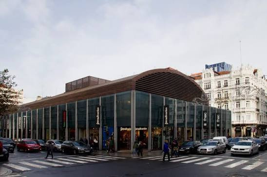 Se buscan veintiocho tenderos para el mercado de la plaza de Lugo en A Coruña