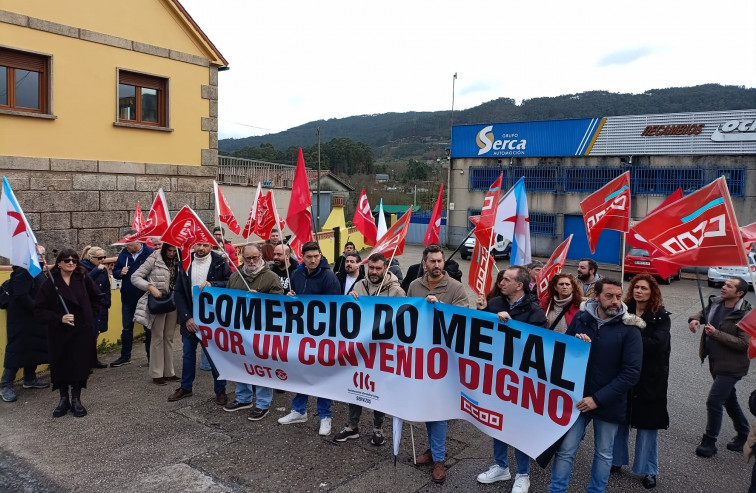 Trabajadores piden un convenio digno en el Comercio del Metal de Pontevedra y la patronal denuncia 