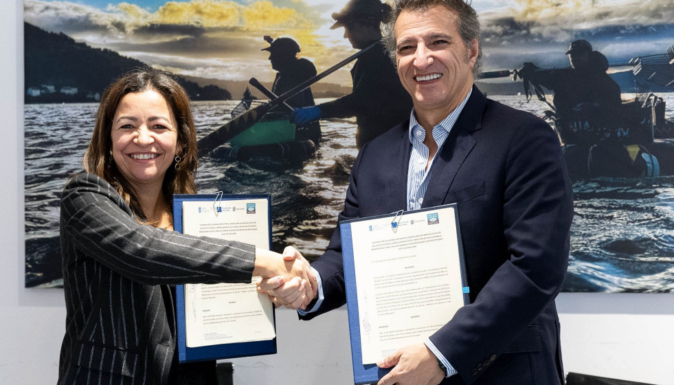 Imagen de la firma de los convenios.