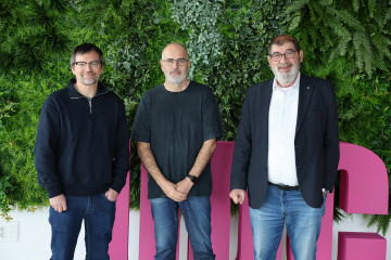 Directores del CITEEC, Fernando Martínez Abeja; del CITIC, Manuel González Penedo; y del CICA, Carlos Platas.