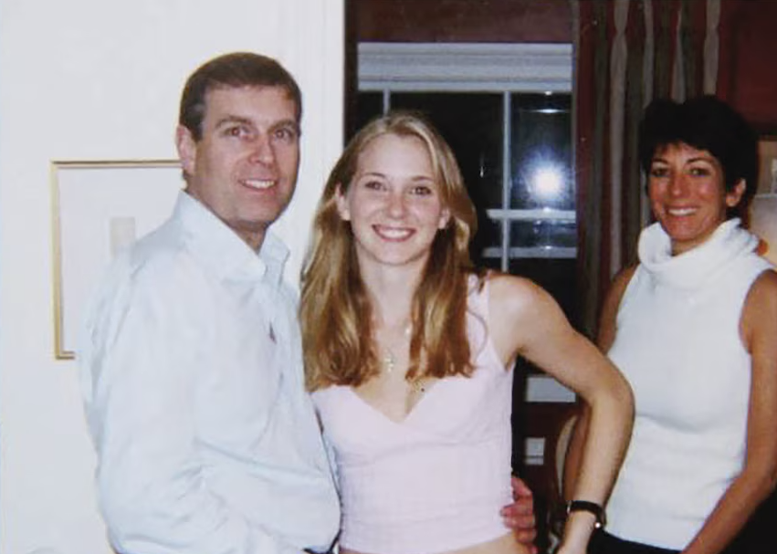 El pru00edncipe Andrew en una foto del sumario de Epstein