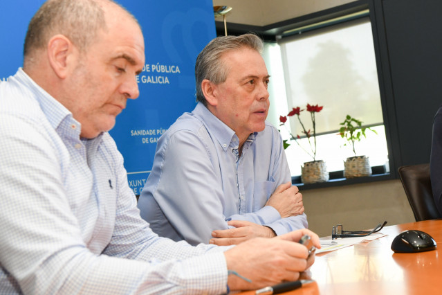 El conselleiro de Sanidade, Antonio Gómez Caamaño, se reúne con los gerentes de las siete áreas sanitarias para evaluar el impacto de la huelga nacional de médicos contra el Estatuto Marco. Santiago de Compostela.