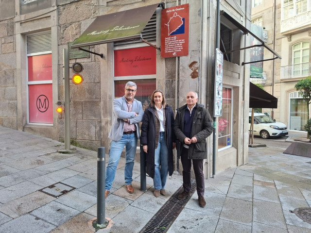 La portavoz municipal del PP, Luisa Sánchez, con los concejales Miguel Martín y Daniel Benavides.