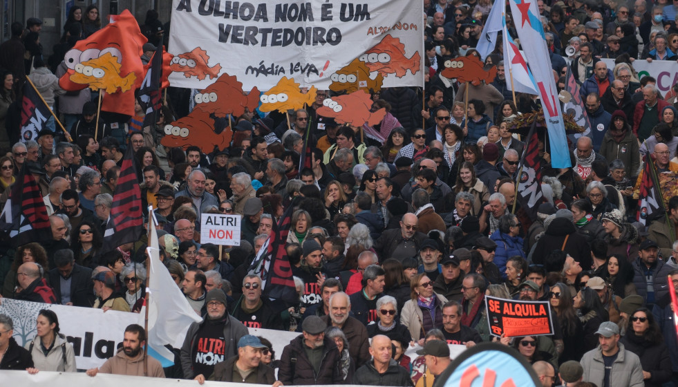 Archivo - Manifestación contra el proyecto de Altri convocada por Ulloa Viva, Mina Touro-O Pino Non y PDRA, a 14 de diciembre de 2025, en Santiago de Compostela, A Coruña, Galicia.