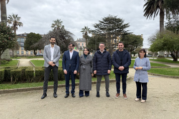 De izq. A der. Pablo Fernández, director xeral de Planificación Enerxética; Emilio Bruquetas, conselleiro delegado de RDG ;  María Jesús Lorenzana, conselleira de Economía e Industria; Daniel Ve