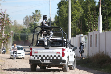 EuropaPress 7246289 salamanca jan 26 2026    security personnel patrol near the soccer field