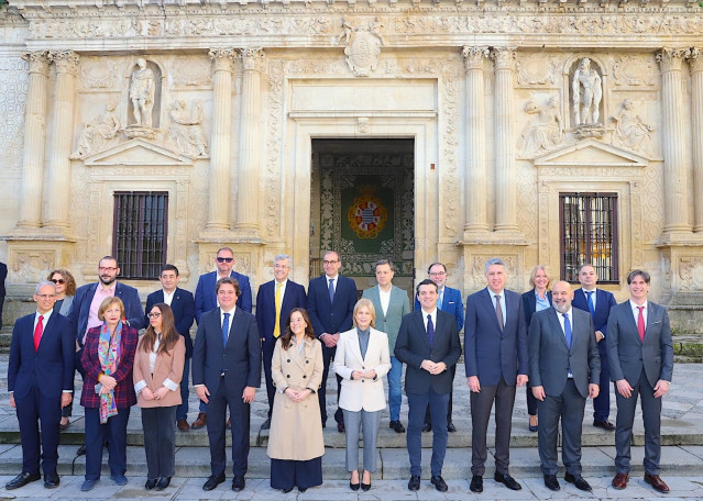 La alcaldesa de A Coruña y vicepresidenta primera de la Federación Española de Municipios y Provincias (FEMP), Inés Rey, participa en los actos conmemorativos del 45 aniversario de esta entidad