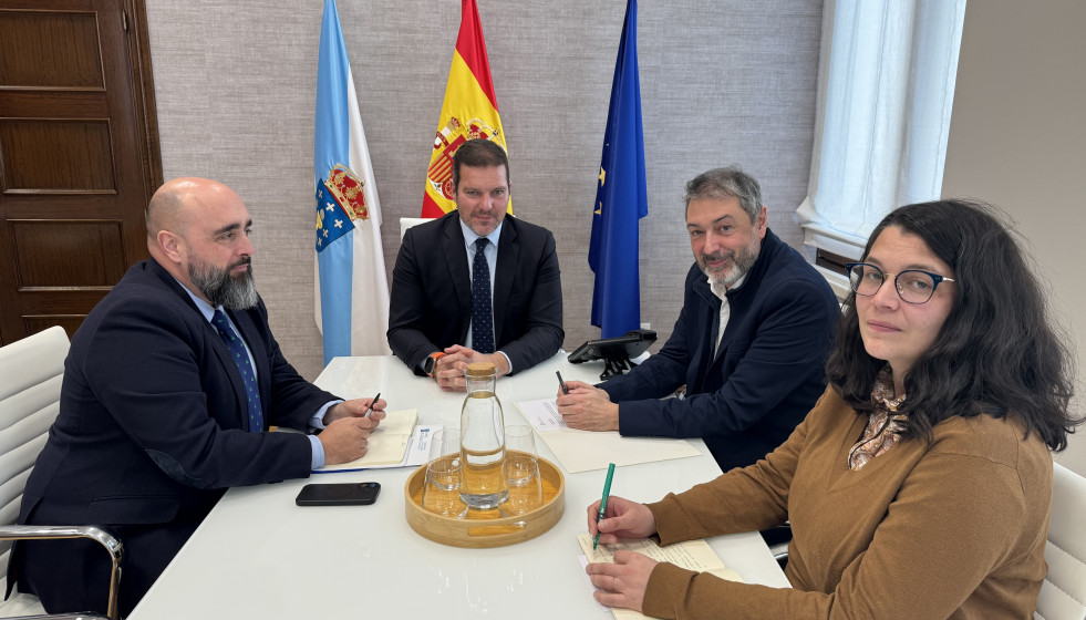 Reunión del conselleiro de Cultura, Lingua e Xuventude, José López Campos, con responsables del Colexio Oficial de Arquitectos de Galicia (COAG).