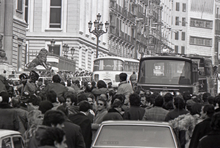 23-F en Galicia: la Policía vigiló fábricas, universidades y a partidos nacionalistas