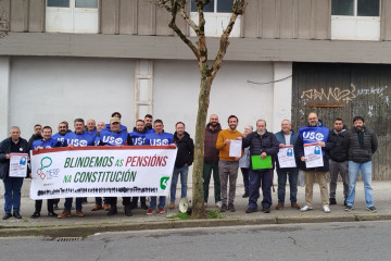 Concentración por la Protección Constitucional das Pensións frente al Parlamento de Galicia