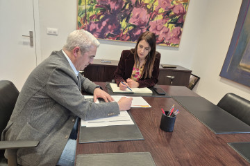 La Xunta y O Pino colaboran en el fomento de la movilidad de tierras y la mejora de caminos rurales.