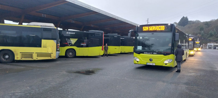 Enésima reunión sin acuerdo por el convenio de autobuses de A Coruña, con la solución de UGT como única salida