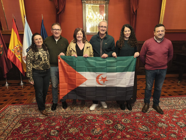 Representantes del Fondo Galego de Cooperación se reúnen en el 50 aniversario de la RASD