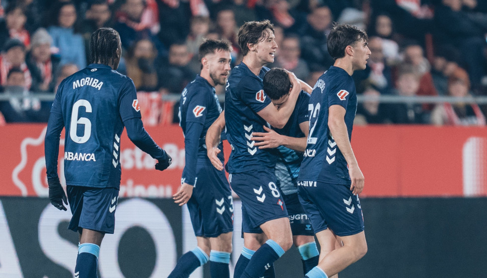 El Celta celebra la victoria en Girona