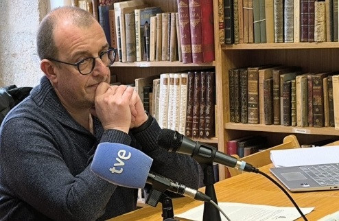 Fernando de Abel Vilela en una rueda de prensa.