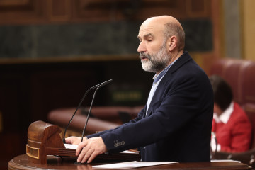 El secretario general de la Unión do Povo Galego, Néstor Rego, en una sesión de control al Gobierno , en el Congreso de los Diputados, a 11 de febrero de 2026, en Madrid.