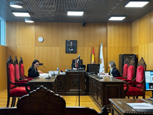 Suspendido un juicio de hurto y estafa en la Plaza número 1 de la Sección de lo Penal del Tribunal de Instancia de Ourense