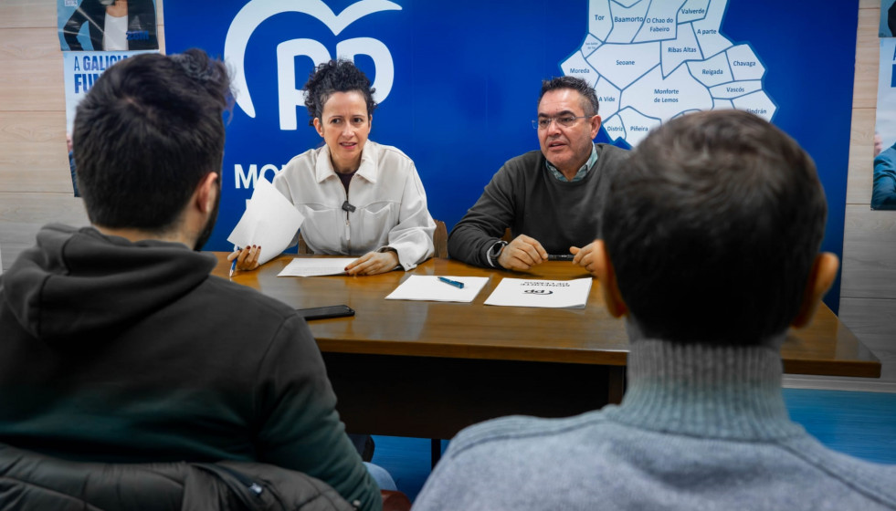 Rueda de prensa de la portavoz del PP de Monforte, Katy Varela