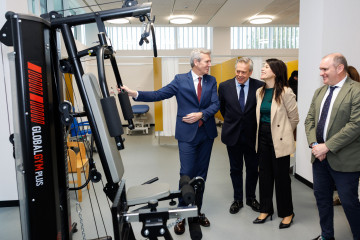 El Presidente De La Xunta, Alfonso Rueda, Y Los Conselleiros María Martínez Allegue Y Antonio Gómez Caamaño, En La Inauguración Del CIS Olimpia Valencia De Vigo.