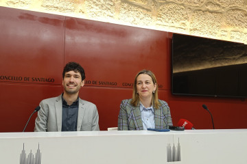 El concejal de Urbanismo, Iago Lestegás, y la portavoz del Gobierno local, Míriam Louzao