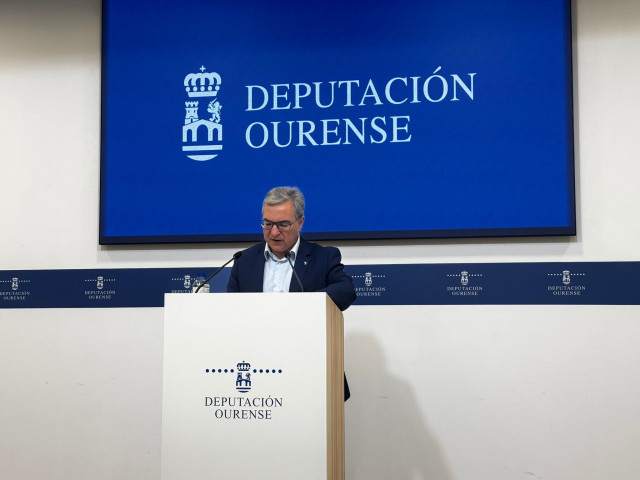 El presidente de la Diputación de Ourense, Luis Menor, da cuenta de los asuntos aprobados en junta de Gobierno provincial