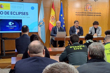 El subdelegado del Gobierno en A Coruña, Julio Abalde, preside una reunión por el eclipse solar de agosto