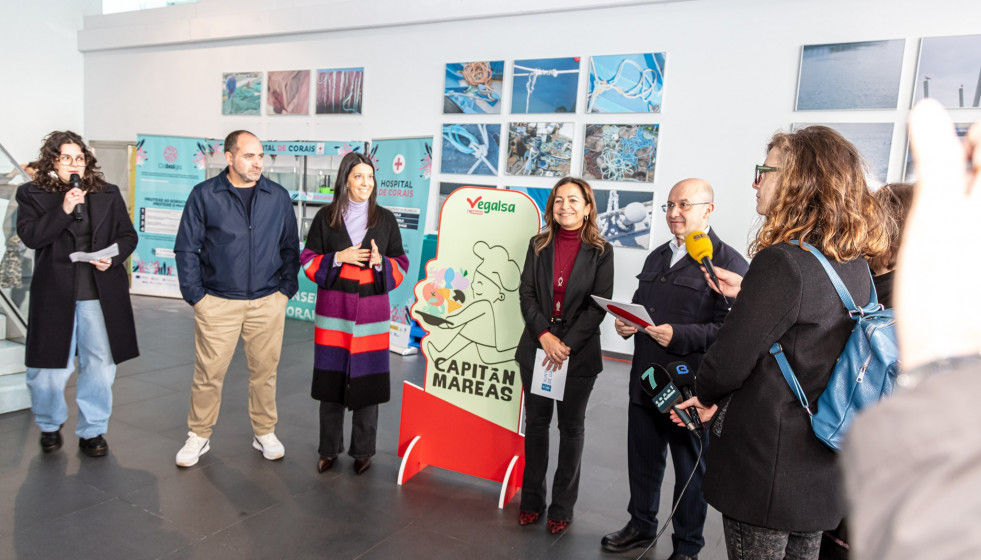 La conselleira do Mar, Marta Villaverde, en Ribeira