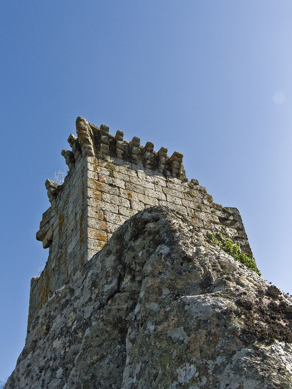 Torre de Sande en una imagen de De Lansbricae  CC BY SA 30