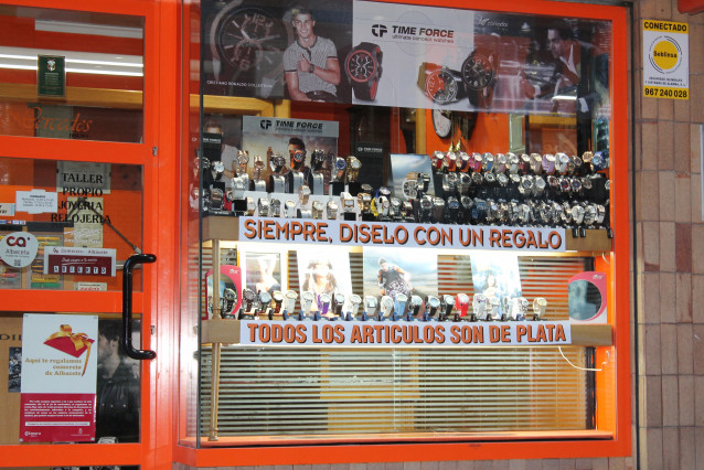 Archivo - RELOJERÍA, RELOJES, COMERCIO