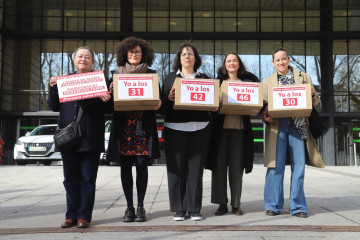 Registro de 65.000 firmas en el Ministerio de Sanidad para reclamar que se adelante el inicio de mamografías.