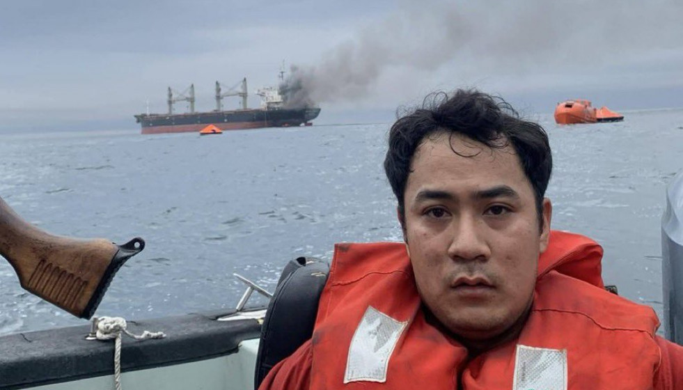 Marinero rescatado tras un ataque en el estrecho de Ormuz