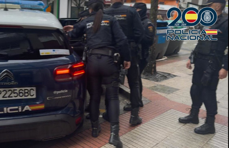 La Policía Nacional desmantela tres narcopisos en A Coruña y detiene a tres presuntos traficantes