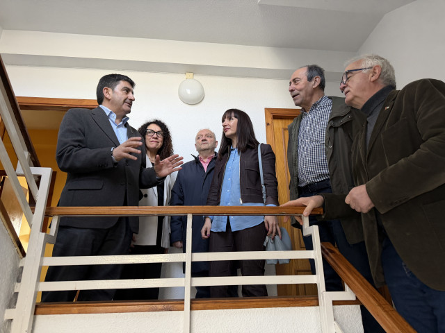 El delegado del Gobierno en Galicia, Pedro Blanco, junto a la alcaldesa de Vilalba, Marta Rouco, en un acto en este municipio lucense
