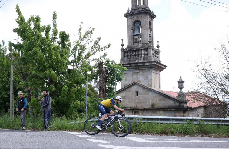 La Pascua de Padrón calienta quemando rueda, con el ciclismo ganando cada vez más peso