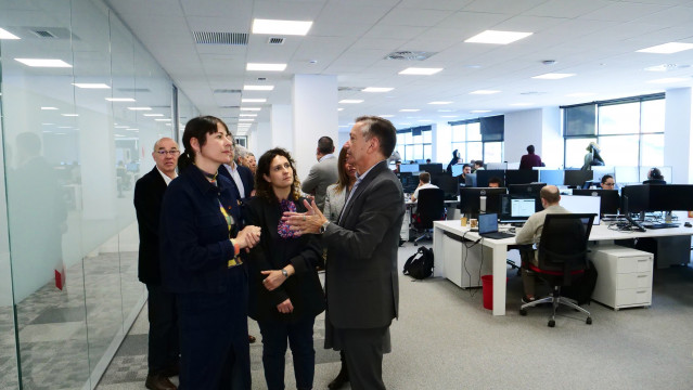 La portavoz nacional del BNG, Ana Pontón, visita la empresa Denodo