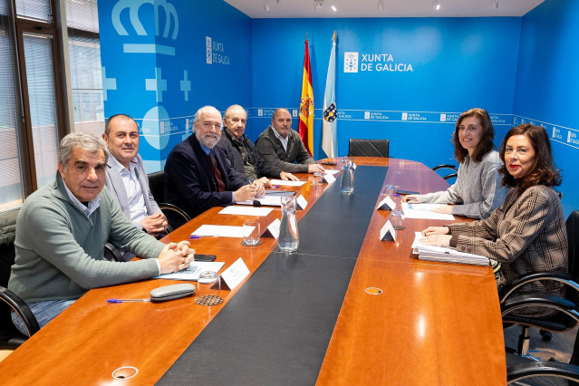 La conselleira de Medio Ambiente, Ángeles Vázquez, se reúne con representantes de la Federación Galega de Caza para analizar medidas para la gestión del jabalí en Galicia