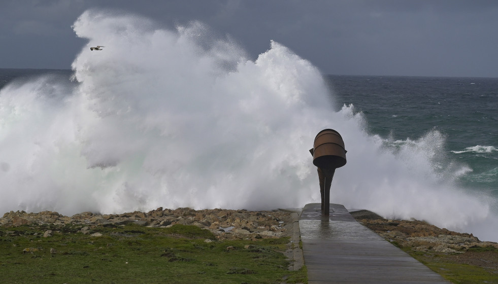 Archivo - Olas en Galicia.