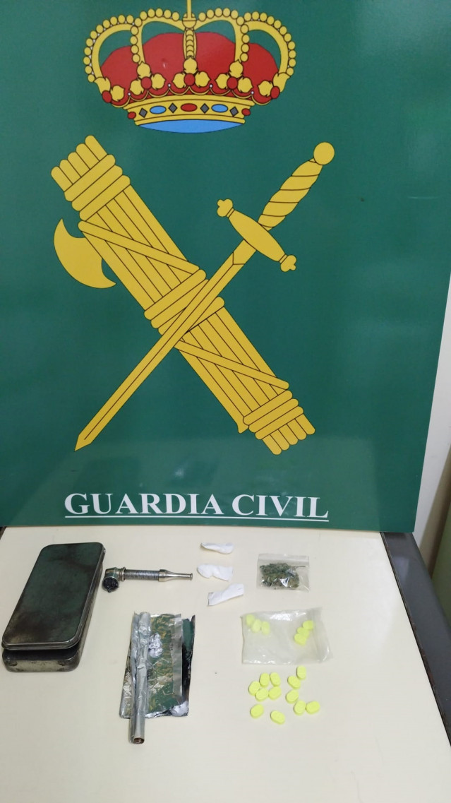 Detenido un okupa en O Carballiño (Ourense) por tráfico de drogas.