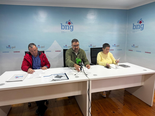 Diputados provinciales del BNG en Ourense celebran una rueda de prensa en el local comarcal del partido