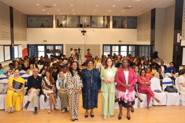 La presidenta de la Diputación de Lugo y alcaldesa de Burela, Carmela López, en Caboverde