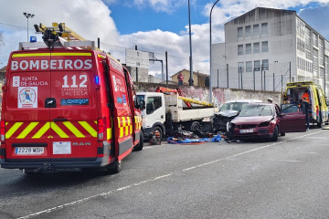 Accidente entre un coche y una furgoneta en Fene (A Coruña), a 14 de marzo de 2026.