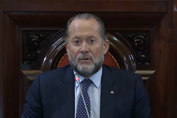 Escotet durante la rueda de prensa sobre el nuevo convenio de Riazor